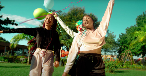 Tamyris Moiane e Melony brindam crianças com novo videoclipe ''Mbalele Mbalele''